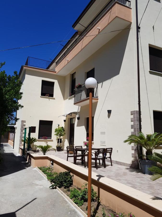 Casa Kati Bed & Breakfast Mercato San Severino Bagian luar foto