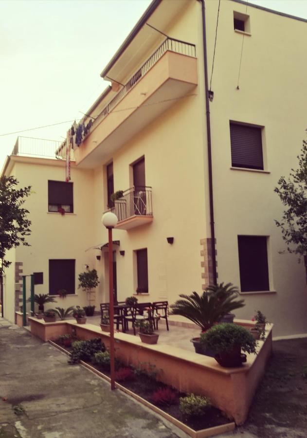 Casa Kati Bed & Breakfast Mercato San Severino Bagian luar foto